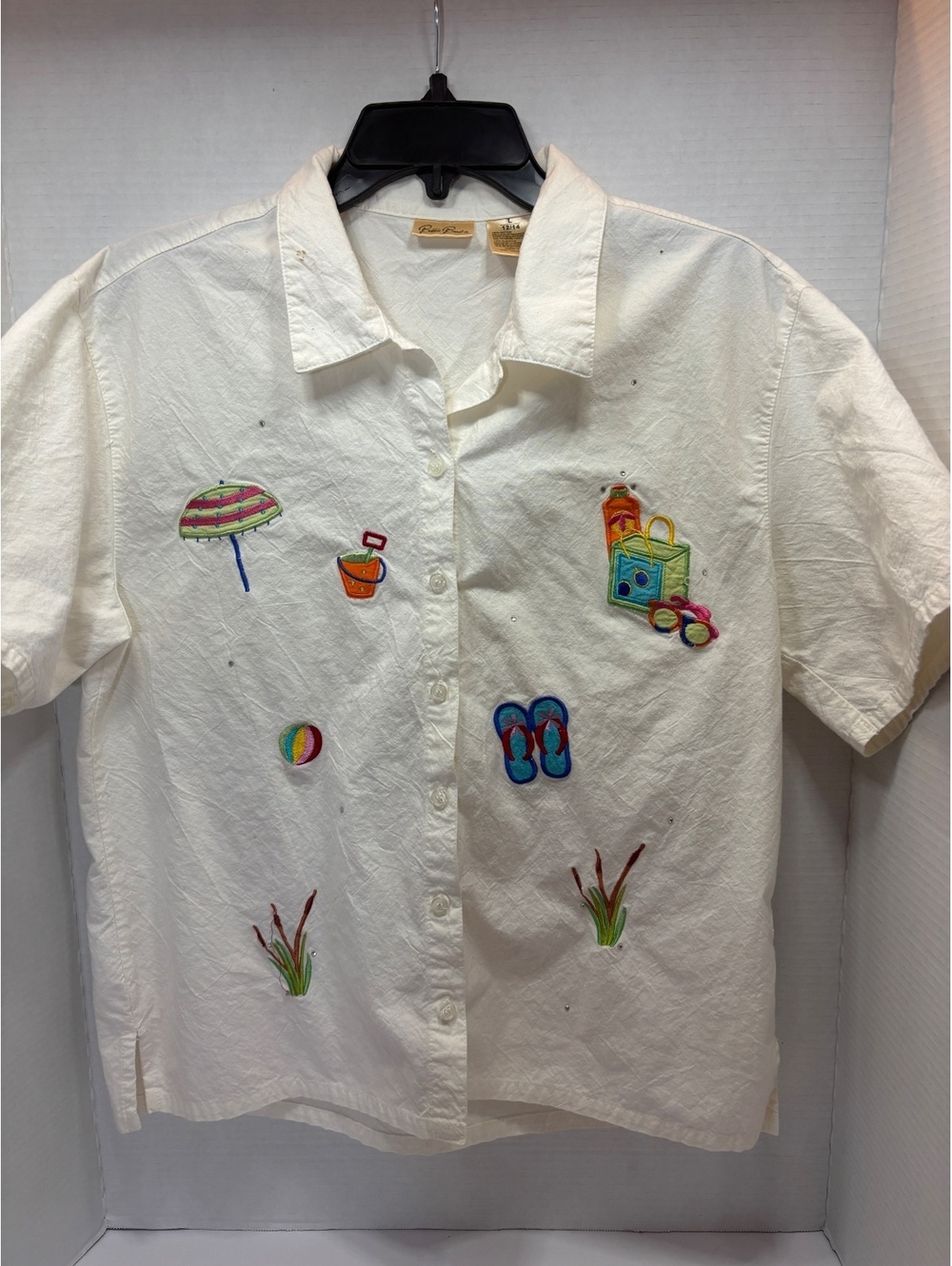 Bobbie Brooks white embroidered short sleeve button-up shirt
